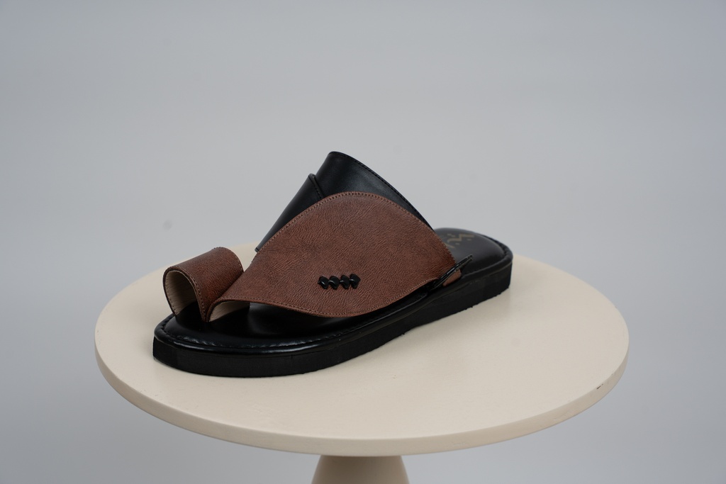 [TH25SA37-40] نعل شرقي رجالي (40)